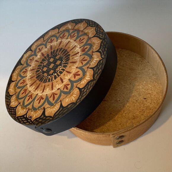Round Hand Painted Folk Art Wooden Box Storage Vintage‎ 6 inch Stuff Mandala - Picture 6 of 9